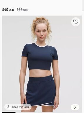 Lululemon Tight fit Cropped T shirt